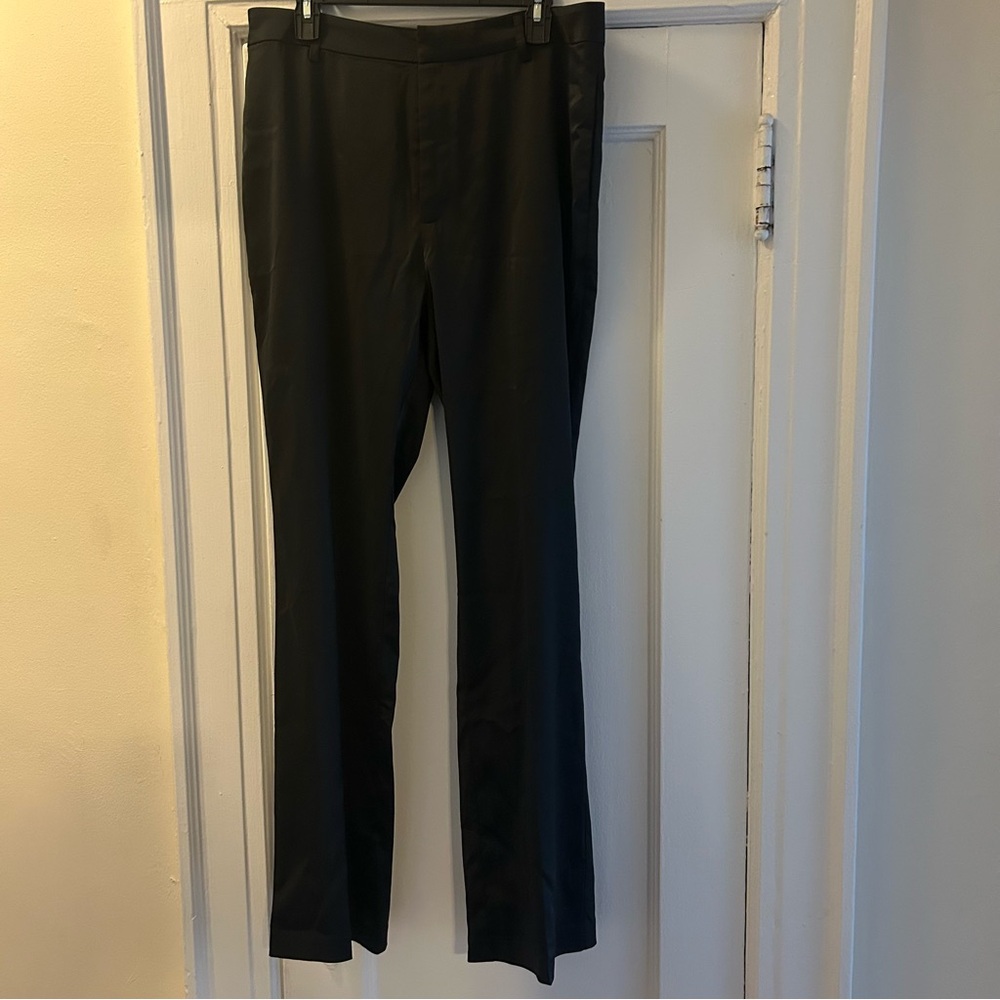 Elegant Satin Black Trousers - Picture 4 of 7